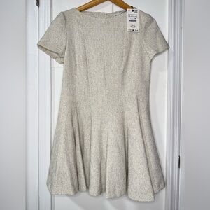 NWT! Zara short sleeve shift dress with flowy skirt. SizeXL
